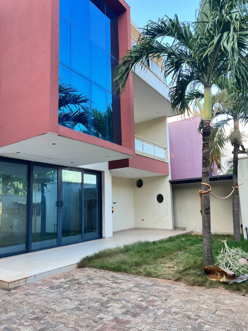 Villa Duplex Cité OUA 365 m2
